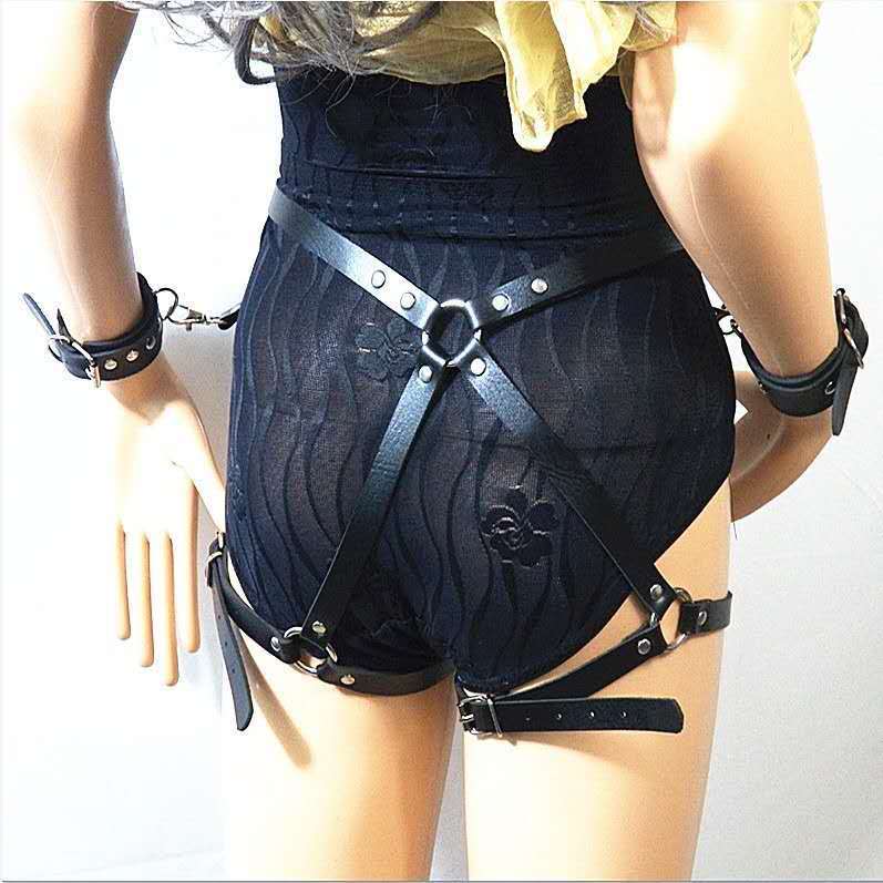 Ladies leather belt