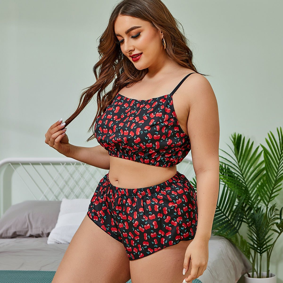 Plus-Size Lace Sexy Fashion Nightwear for a Bold, Elegant Look