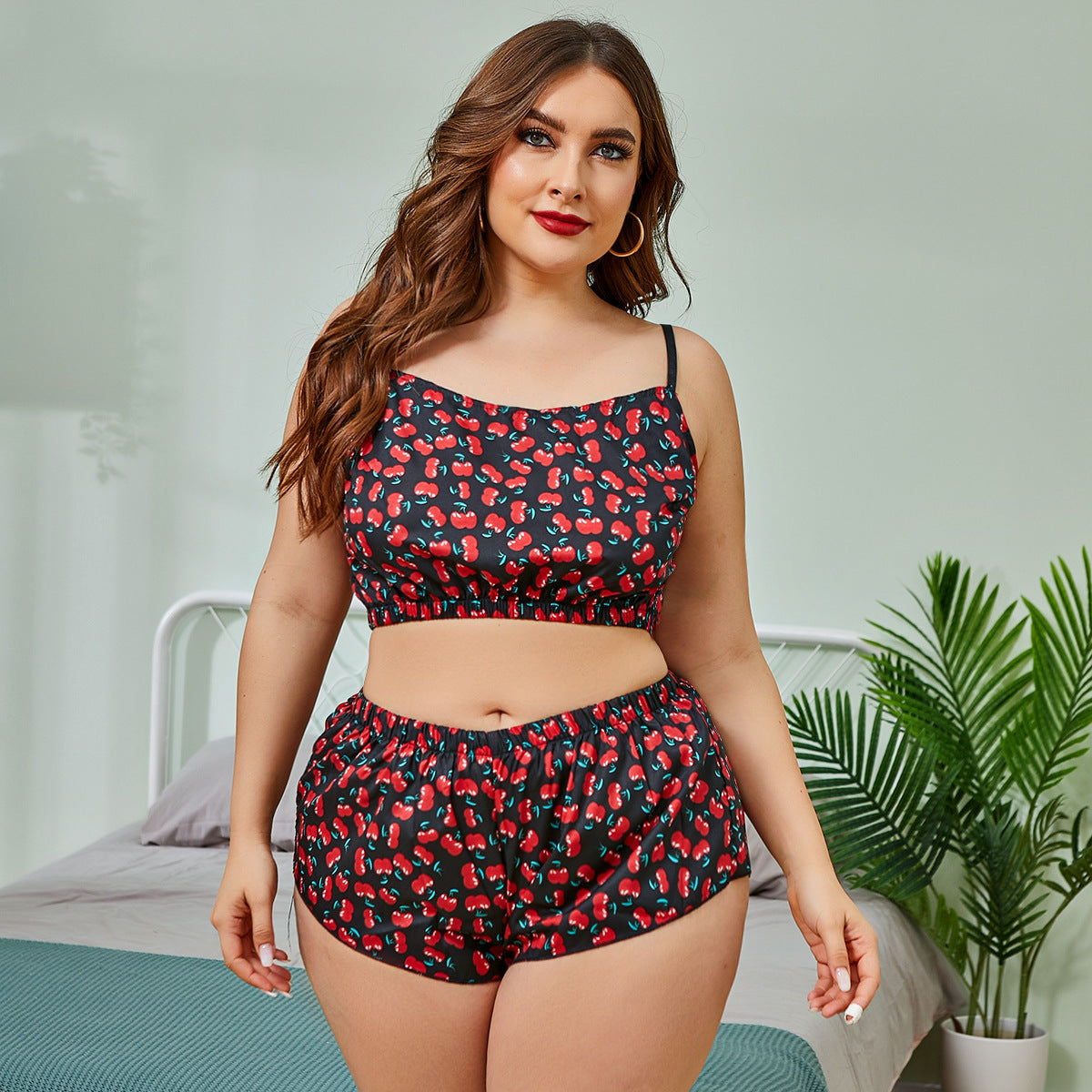 Plus-Size Lace Sexy Fashion Nightwear for a Bold, Elegant Look